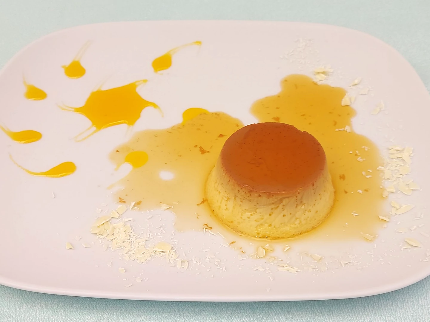 CR&Egrave;ME CARAMEL